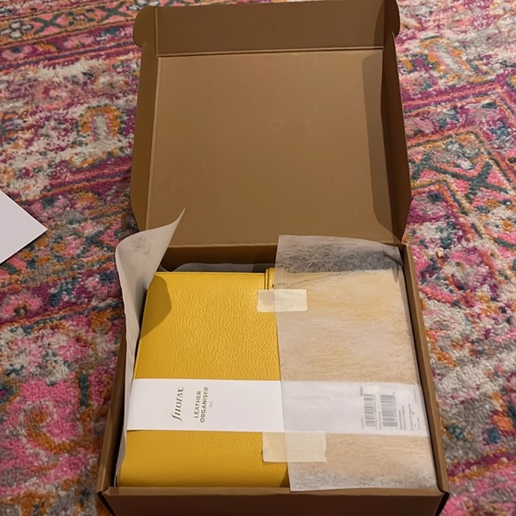 Fofax Finsbiry Mustard Yellow 2025 Leatherr Organizer - Picture 8 of 10